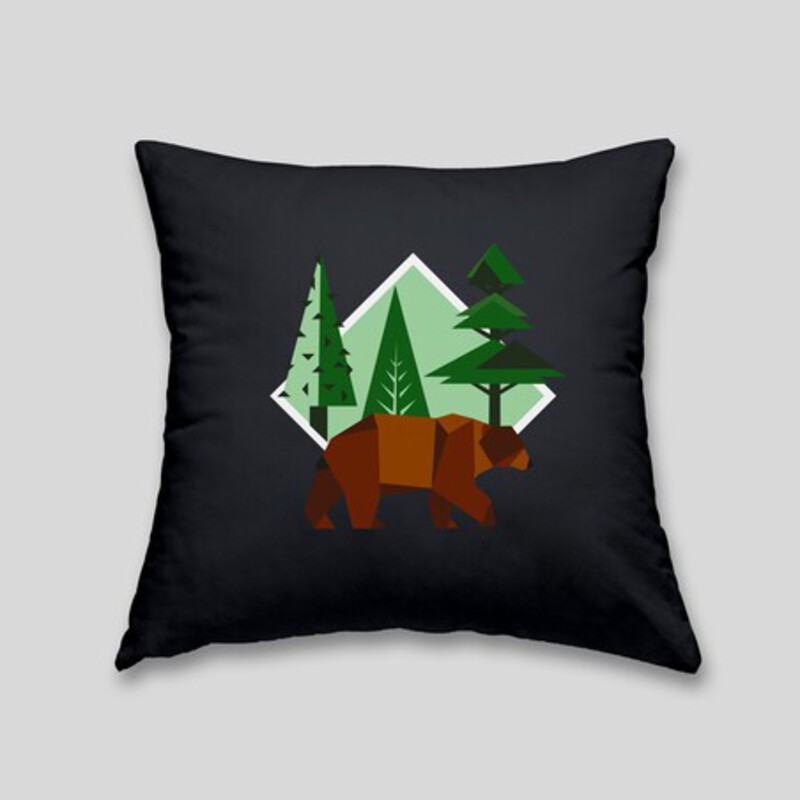 Brown bear cushion - Cushion with removable cover and invisible zip on the back. 32x32cm 